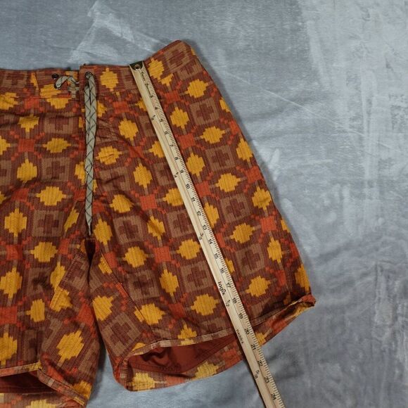 Patagonia Geometric Pattern Board Shorts Mens 35 8” Swim Beach Outdoors Brown - Picture 7 of 9